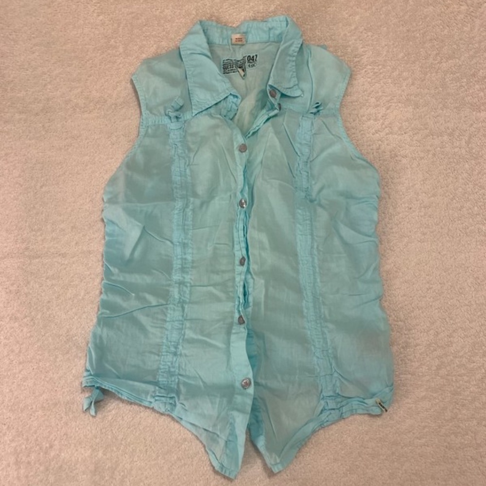 Turquoise Sleeveless Casual Summer Shirt